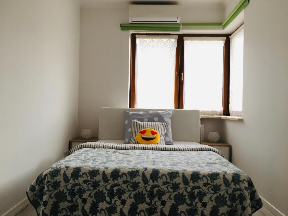 3 Rooms Aircon Apartment With Free Parking, Balcony Walking Distance Old Town Krakow Ngoại thất bức ảnh